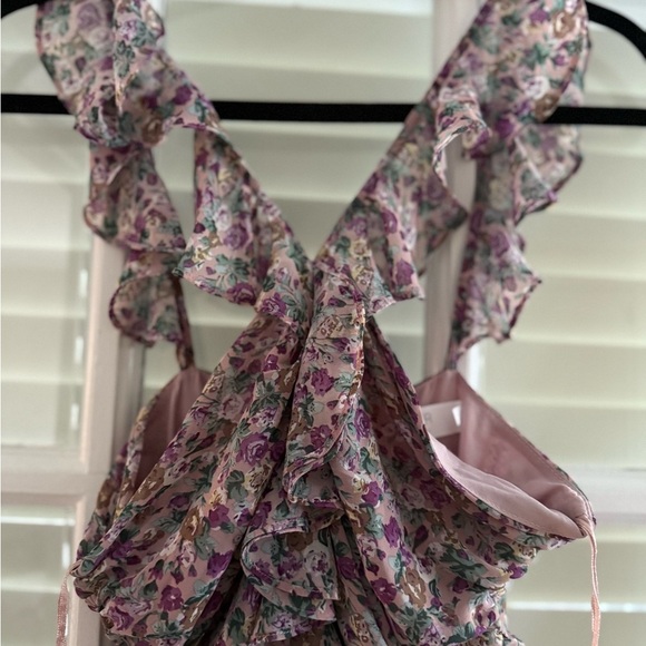 ASTR The Label Floral Dress with Ruffles - Picture 4 of 6
